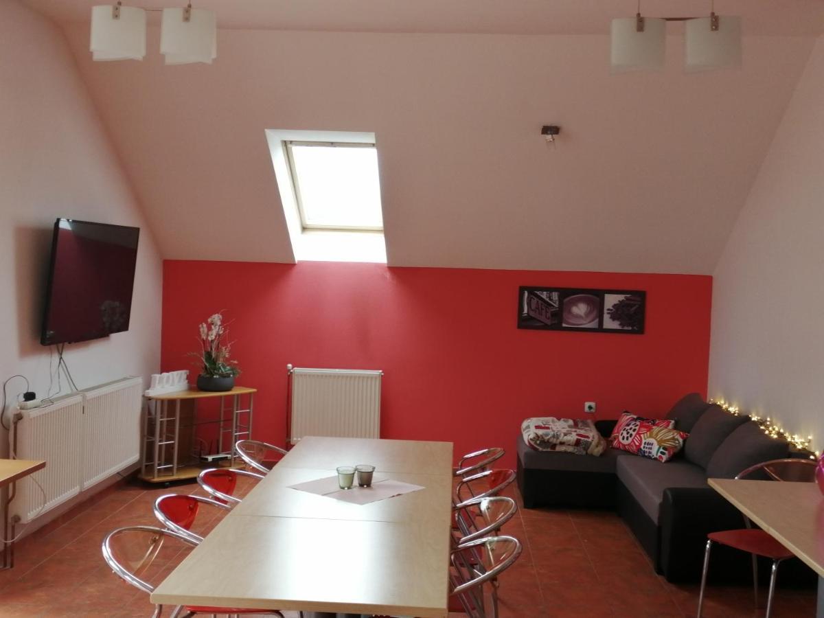 Ubytovani Kolonial Dolni Holetin Extérieur photo